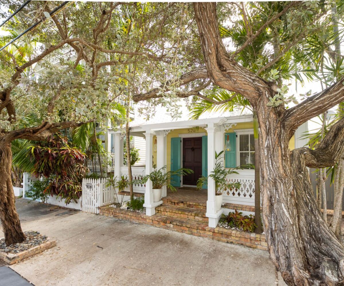 Located in one of the most desirable blocks in Old Town Key West